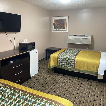 Economy Inn & Suites Ashtabula Exteriér fotografie