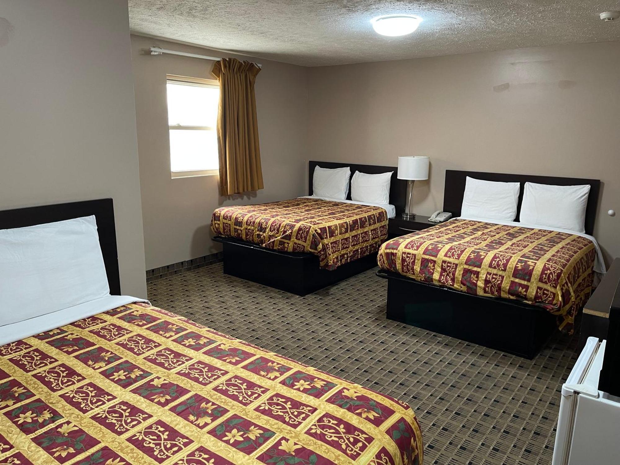 Economy Inn & Suites Ashtabula Exteriér fotografie