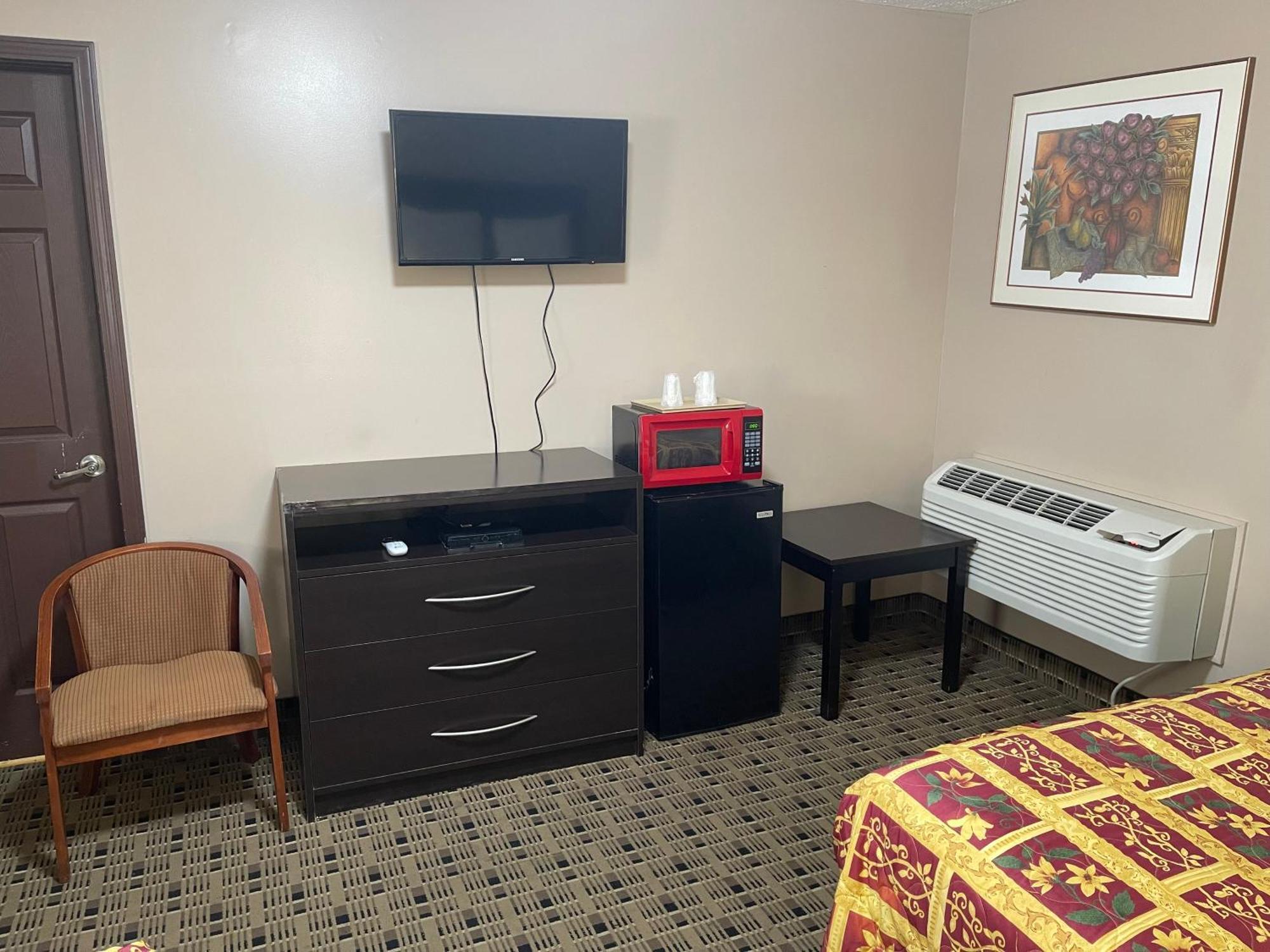 Economy Inn & Suites Ashtabula Exteriér fotografie