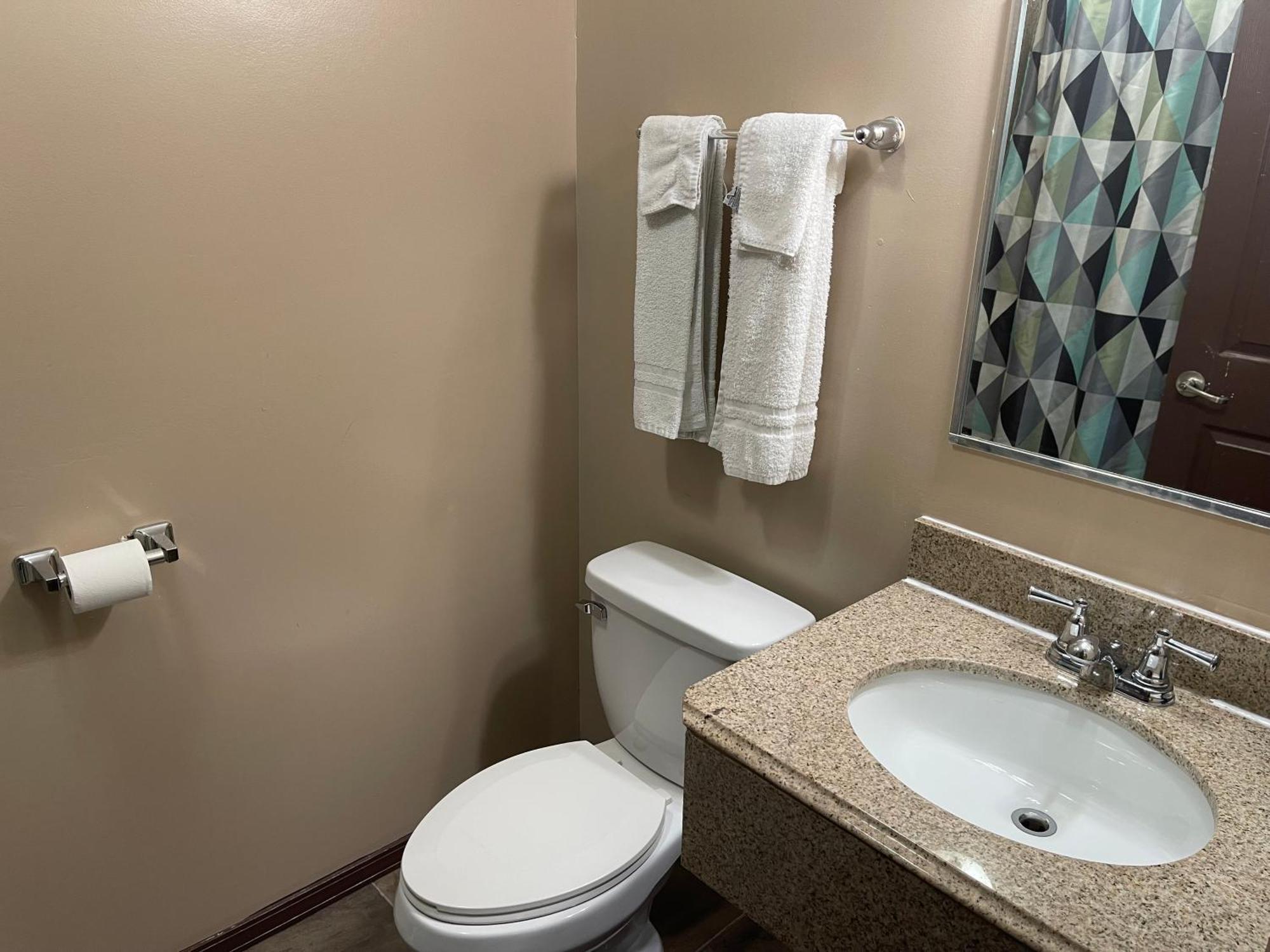 Economy Inn & Suites Ashtabula Exteriér fotografie