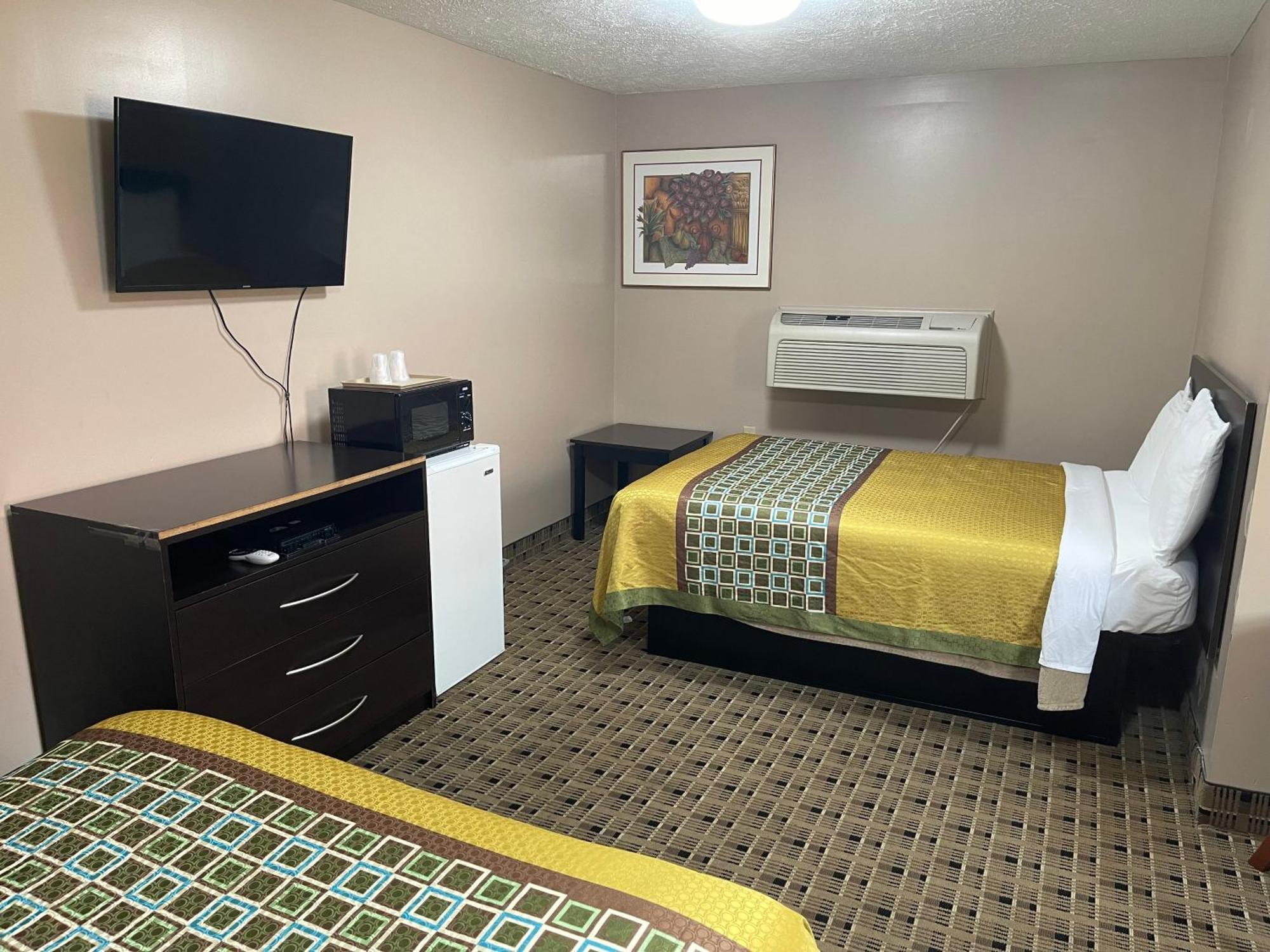 Economy Inn & Suites Ashtabula Exteriér fotografie