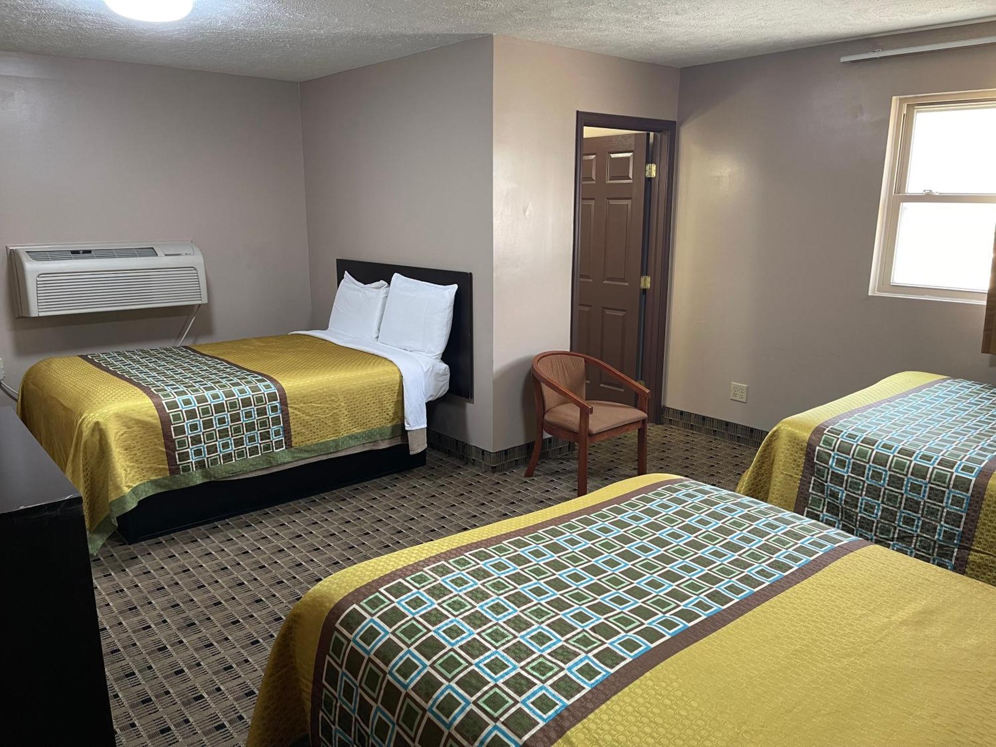 Economy Inn & Suites Ashtabula Exteriér fotografie